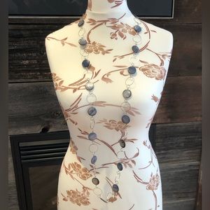 Necklace (accessory)